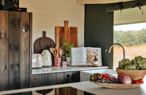 Little Walsingham House | Foxley Lodge by Interhome