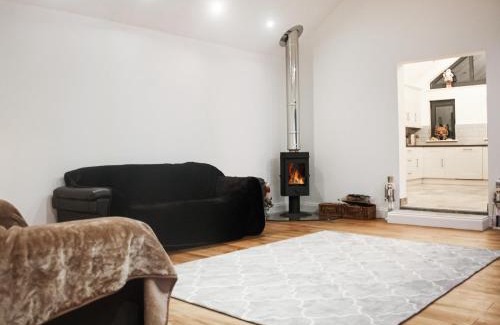 Harrietsham House | Foxton Lodge - Uk47296