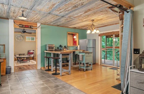 Baxter Cabin | Foxtrot Retreat by Center Hill Lake