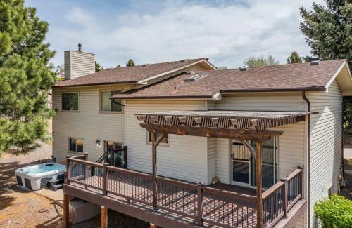 Park Vista House | Foxwood Acres Family Home Hot Tub & Mountain Views
