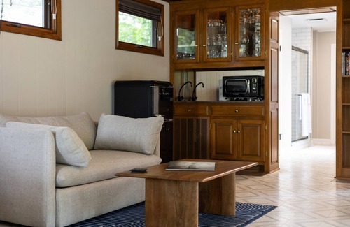Nashville House | Foxwood Cottage ~ Mins to Downtown/Apt ~ Workspace