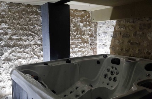 Le Petit-Quevilly House | Foxyroom - Kinky loveroom 5 min from Rouen