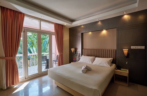 Chittagong Hotel | Foy's Lake Resort
