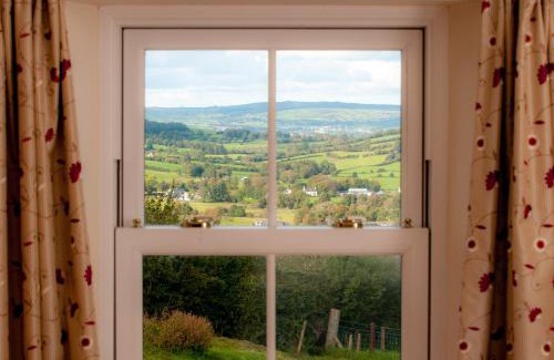 Strabane House | Foyle Cottage