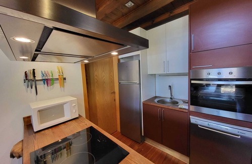 Angoustrine House | Independent House in Angoustrine