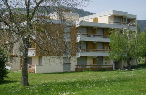 Autrans-Meaudre-en-Vercors Apartment | Cozy Apartment in Autrans, 6 Pers, Balcony, Near Ski & Village