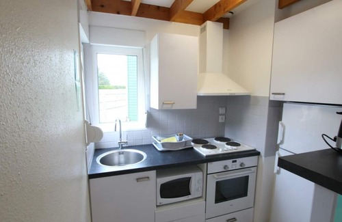 Saint-Martin de Brehal Cottage | Family home in Bréhal, 2 bedrooms, terrace, BBQ, parking, pets allowed, wifi included