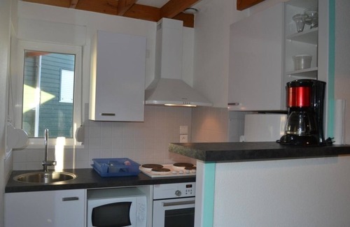 Saint-Martin de Brehal Cottage | Cozy Family Retreat: 2BR, Terrace, BBQ, Near Granville, Pet-Friendly