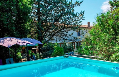 Durfort-et-Saint-Martin-de-Sossenac Hotel | Bed and breakfast 1900