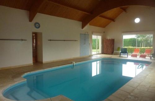 La Chapelle-Saint-Martin-en-Plaine House | Gîte La Chapelle-Saint-Martin-en-Plaine, 4 pièces, 7 personnes - FR-1-491-55