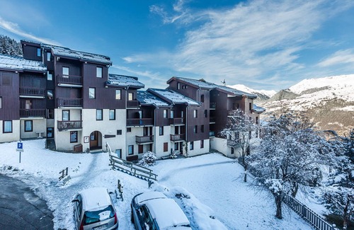 Montchavin Apartment | "Cozy 2BR + Cabin Apt in Montchavin, 1min to Slopes, Balcony, Ski Storage"
