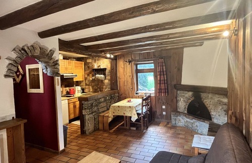 Aime Ski Chalet | Chalet de Charme en Plein Cœur de Montchavin