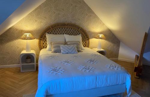 Les Authieux-sur-le-Port-Saint-Ouen Bed & Breakfast | La Tour en Seine