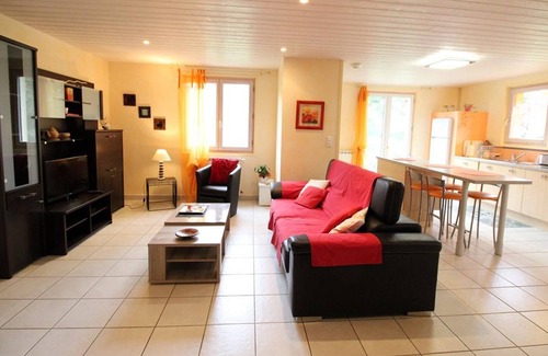 Neuveglise-sur-Truyere Cottage | Gite Neuvéglise-sur-Truyère-Sériers, 2 bedrooms, 4 persons