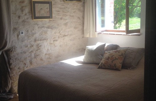Ouchamps Bed & Breakfast | Chambre la Bievre qui se Situe Dans un Parc de 2 Hectares !