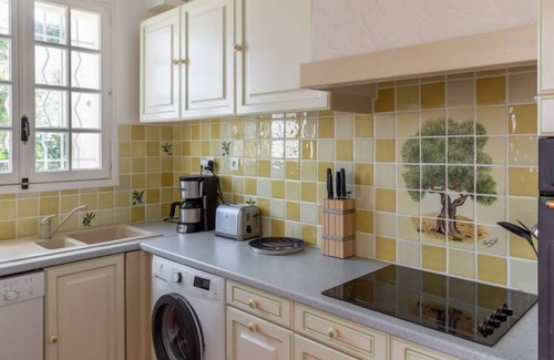 La Madrague Apartment | Hameau la Madrague by Interhome