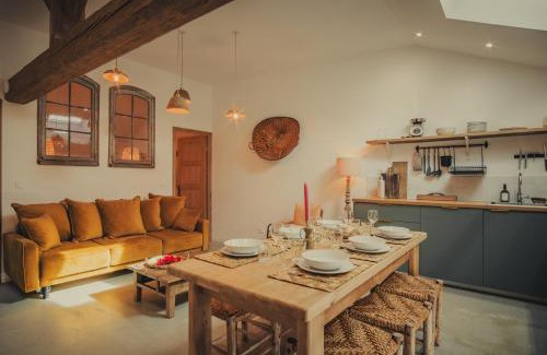 Saint-Jean-Saint-Maurice-sur-Loire Apartment | Gîtes Les Pittoresques