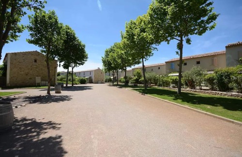 Saint-Laurent-de-la-Cabrerisse Villa | Villa de Charme "Chez Bon" est situé parmis les vignes des Corbières