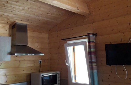 Saint-Laurent-les-Bains RV Rental | Camping Le Ceytrou