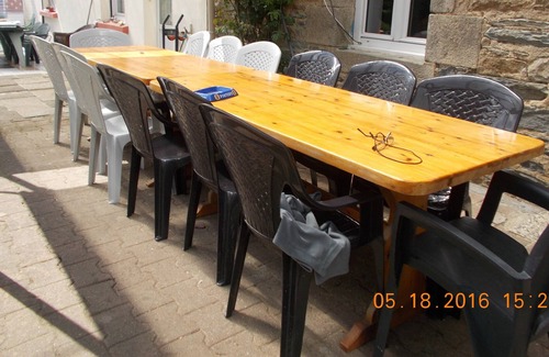 Saint-Malo-des-Trois-Fontaines House | Spacious house with large garden and shaded terrace