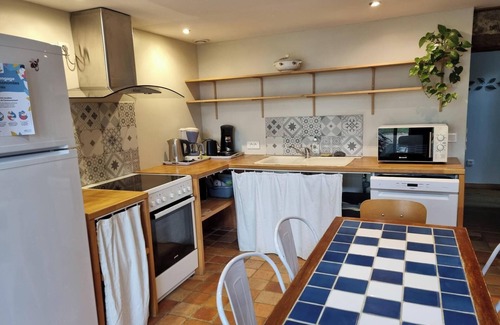 Saint-Martin-Lars-en-Sainte-Hermine House | 10-bed gite in the countryside with indoor swimming pool