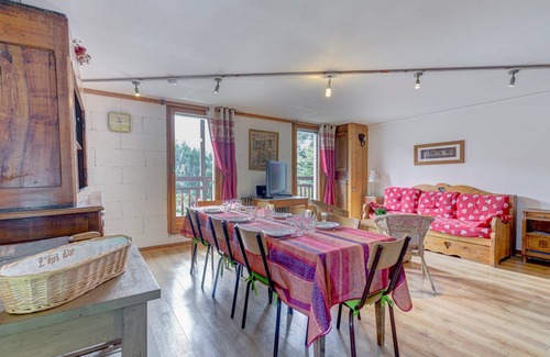 Saint-Nicolas-la-Chapelle Apartment | 60 m² Apartment ∙ 2 bedrooms ∙ 7 guests