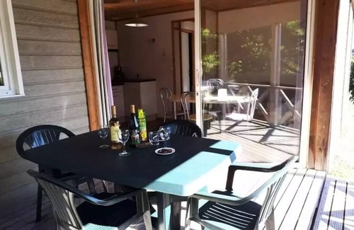 Saint-Symphorien-de-Thenieres Ski Chalet | Domaine Relais du Lac - 3-room PRM chalet for 4 people