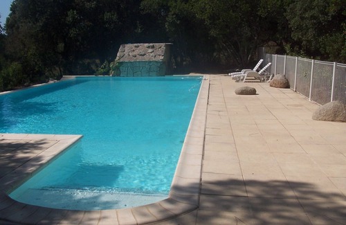 Sainte-Lucie-de-Porto-Vecchio Apartment | Studio upstairs in villa 4 apartments, with large pool, beach walk