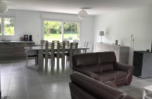 Sainte-Marie-du-Lac-Nuisement House | New detached house 200m from the seawall of Der 6 beds + closed garage