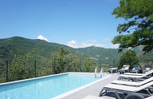 Asperjoc Cottage | Mas du Vernadel: 5 gites in the countryside with swimming pool:Gite FIGUIER 3/4 pers. max
