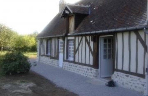 Villeneuve-en-Perseigne Cottage | La Bauge
