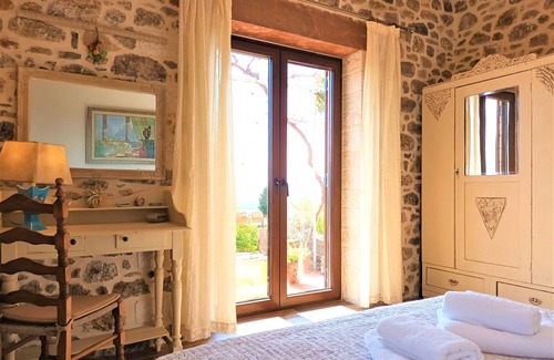 Minoa Pediada House | Fragk House