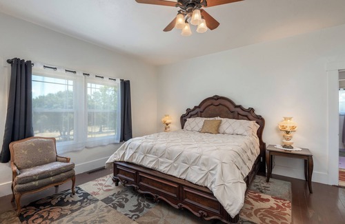 Santa Rosa Other | Fragrance free, 1930 2-bdrm Craftsman farmhouse on 3 acres at the edge of town