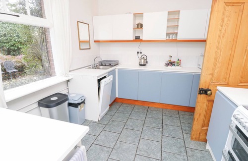 Hayling Island Cottage | Framingham