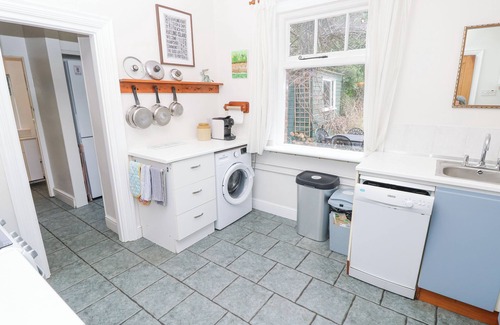 Hayling Island Cottage | Framingham