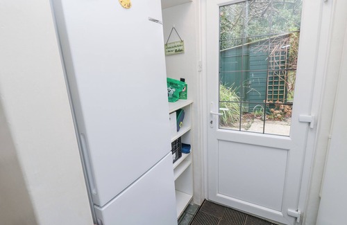 Hayling Island Cottage | Framingham