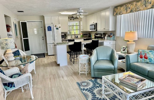 Key Colony Beach House | Fran's Place on the Water - Oct 11-18 2025 Available