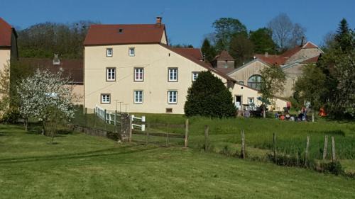 Mailleroncourt-Saint-Pancras House | Franche comté limite vosges Spa