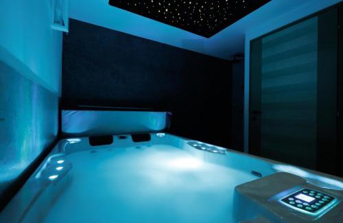 Lopatinec House | Franc Holiday House With a Spacious Terrace, Hot Tub And Sauna