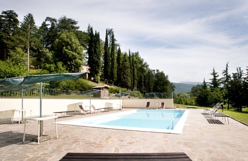 Cicogna House | Francesca, a Peaceful Retreat in 1800's Botanical Park