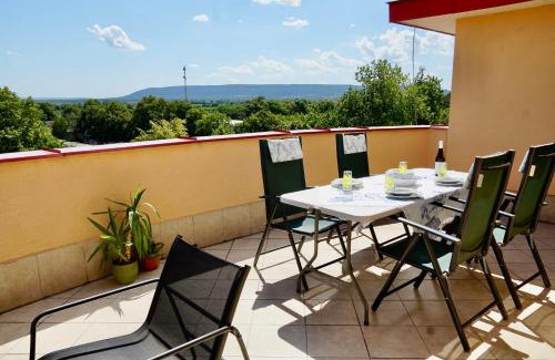 Tapolca Apartment | Francesca Apartmanlakása