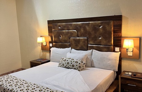 Uyo Hotel | Francinesplace Hotel