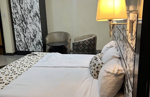 Uyo Hotel | Francinesplace Hotel
