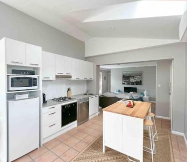 North Ryde Apartment | Frangipani