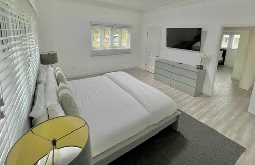 Rolleville Villa | Frangipani BeachFront Villa just steps away from the most beautiful beach!!!!