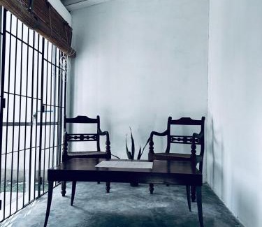 Athurugiriya House | Frangipani House