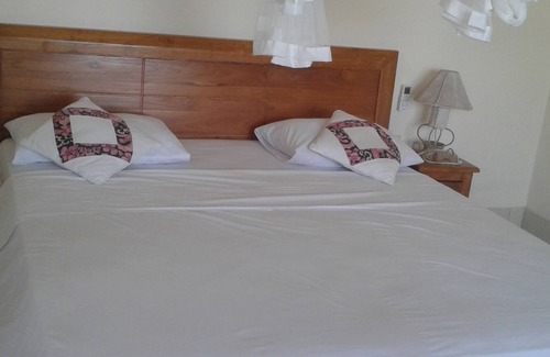 Seraya House | Frangipani Inn & Restaurant