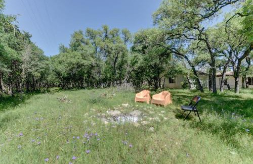 San Marcos House | Frank Lloyd Inspired 3BR - 1'35 Acres & Firepit