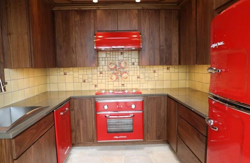 Bellevue Cottage | Frank Lloyd Wright · Gorgeous Views, Sweeping Valley, Amazing Sunsets