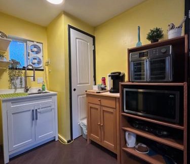Langford Apartment | Frankies Westshore Hideaway